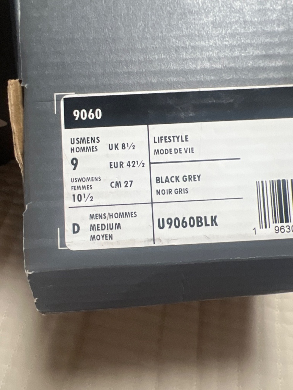 New Balance 9060 - Picture 2 of 4